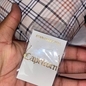 Zodiac Sign Necklaces : Capricorn